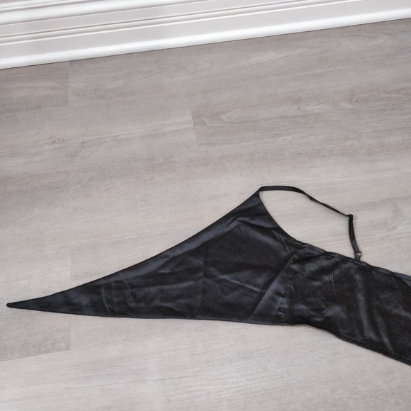 NWOT black silky tie front crop bralette - Picture 15 of 16